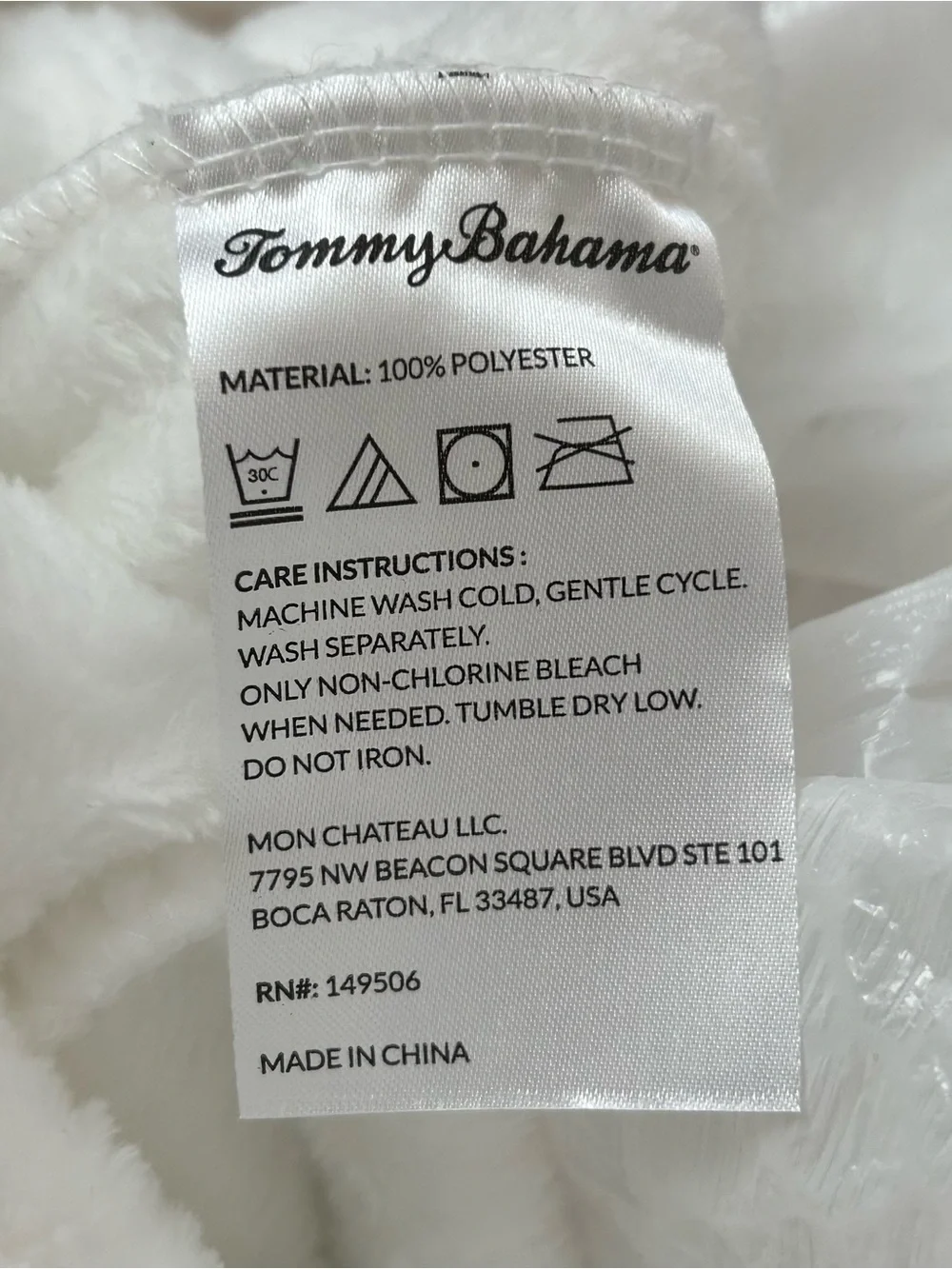 Tommy Bahama White Super Soft Plush Bath Robe One Size Unisex. New